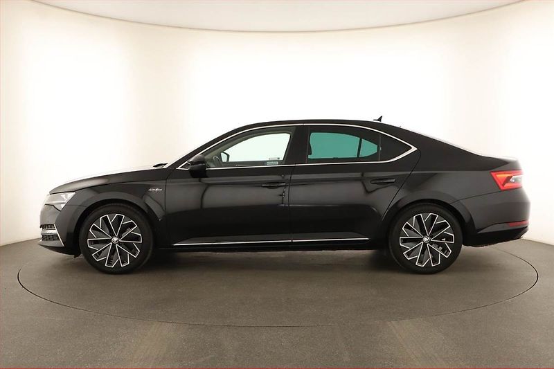 Škoda Superb (2022) Laurin&Klement 2.0 TDI - fotka 3 z 18