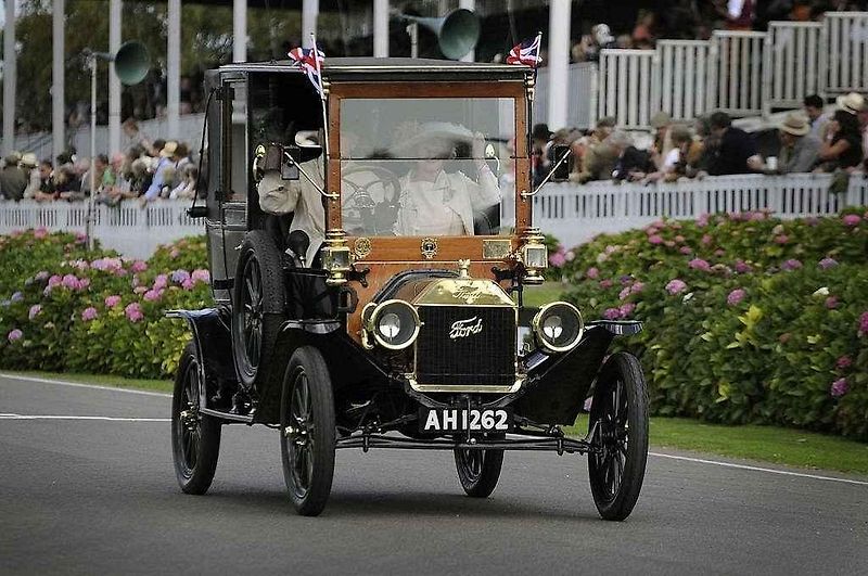 Automobilka Ford slaví 110. výročí.
