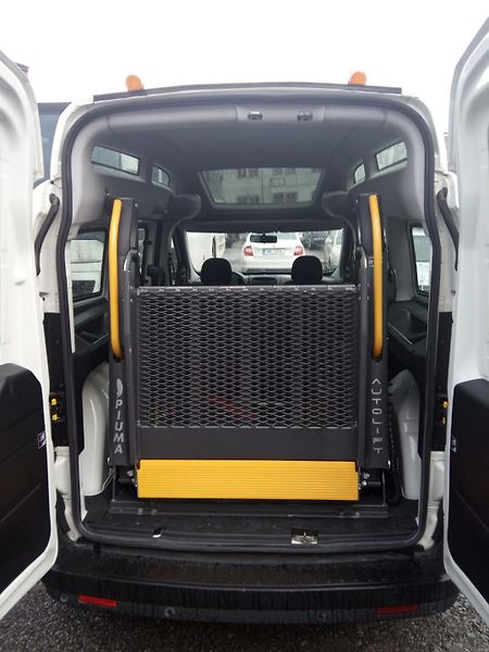 Opel Combo (2017) 1.6 /88kW - fotka 3 z 4