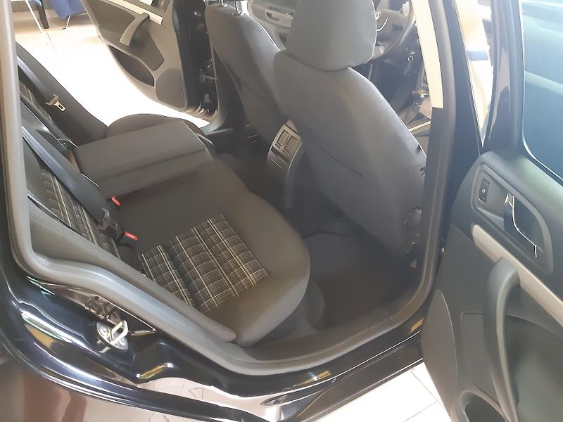 Škoda Octavia 1.4 TSI DSG DIGIKLIMA vhř.sed  - fotka 20 z 24