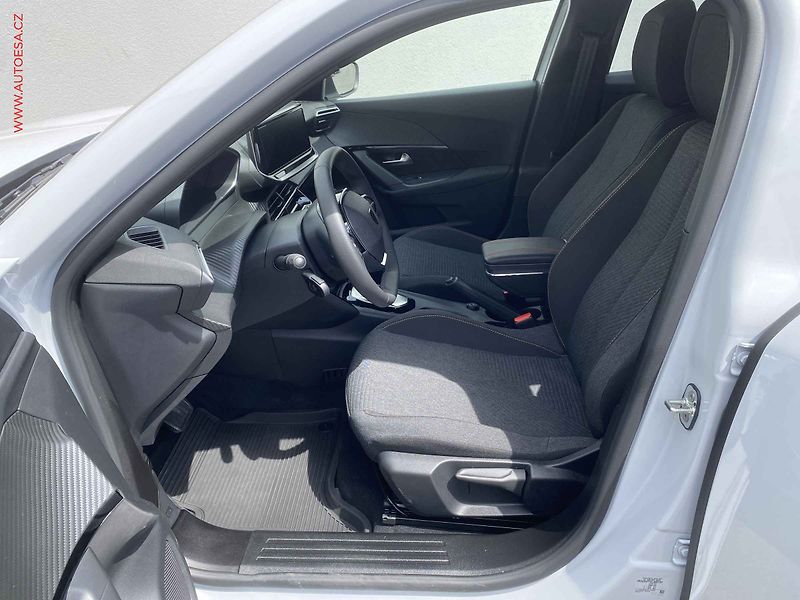 Peugeot 2008 (2026) 1.2 PT, 1.maj,ČR, Business - fotka 9 z 21