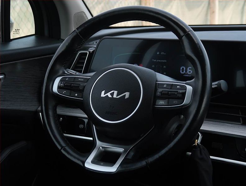 Kia Sportage (2022) Exclusive 1.6 T-GDI - fotka 17 z 19