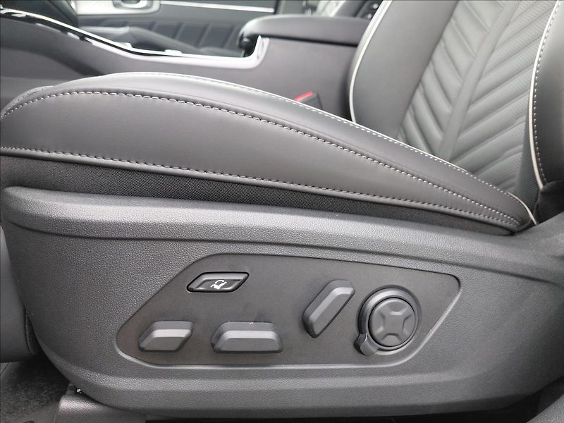 Kia Sorento (2026) 2,2   CRDI 7P 4x4 8DCT TOP - fotka 12 z 23
