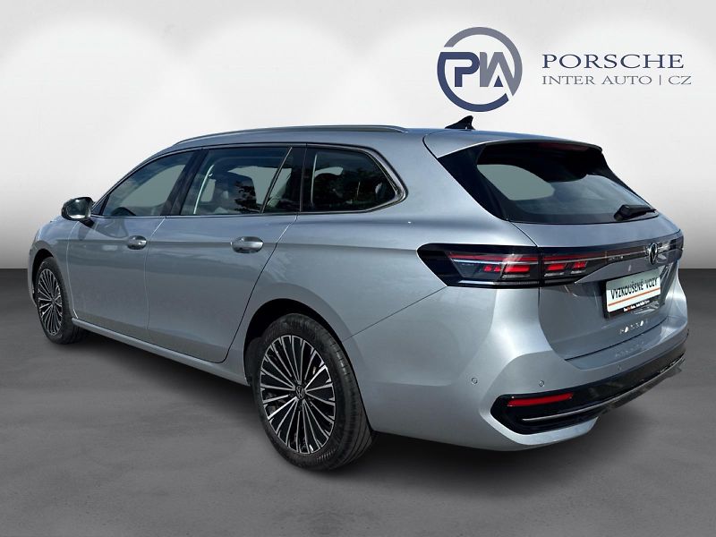 Volkswagen Passat 2.0 TDI DSG Elegance  110 kW - fotka 8 z 30