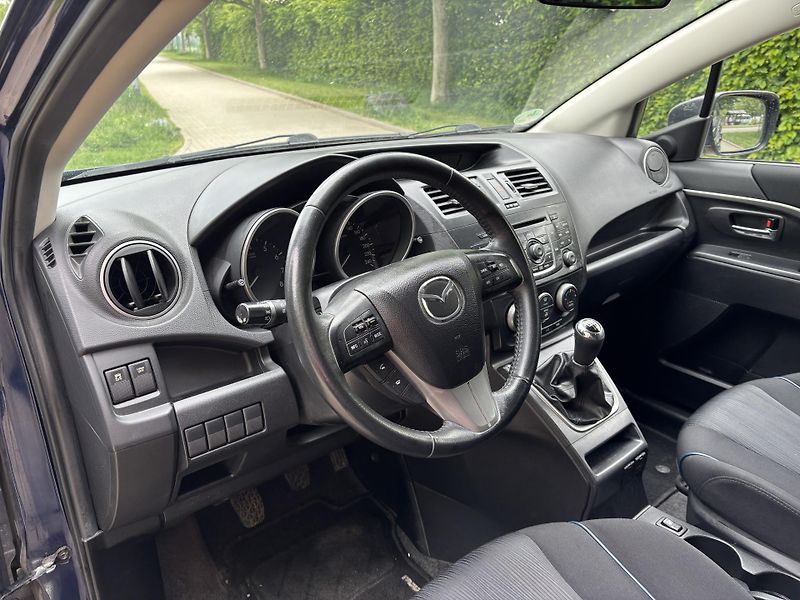 Mazda 5 2.0 Center-Line - fotka 24 z 29