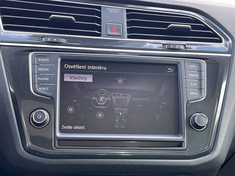 Volkswagen Tiguan (2016) 2.0 TDI 140kW 4MOT DSG Highlin - fotka 21 z 35