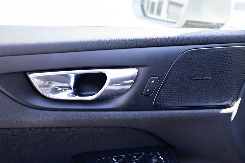 Volvo V60 Nové rozvody, servisovano - fotka 26 z 37