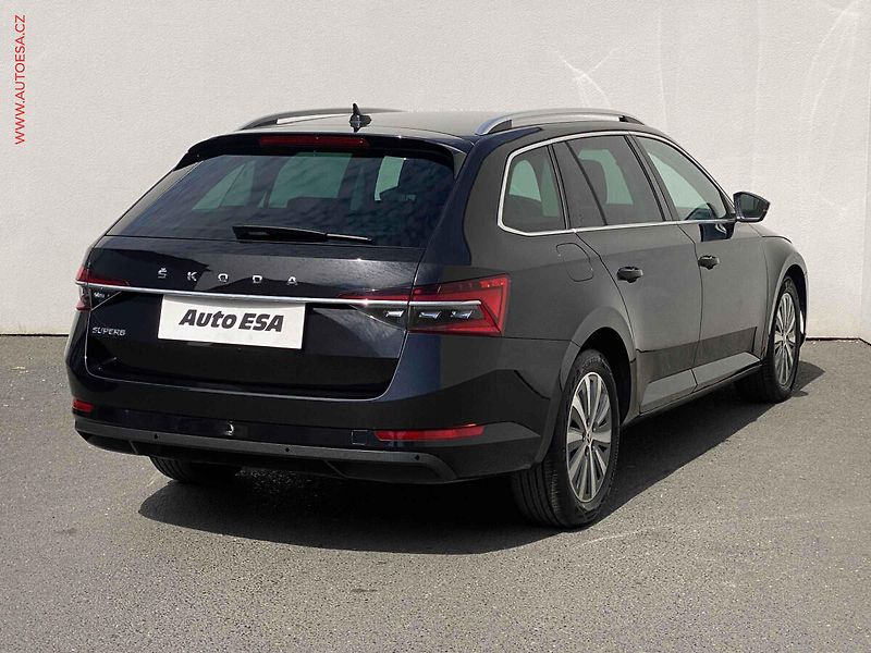 Škoda Superb (2021) 2.0 TDi, Style, LED - fotka 4 z 19