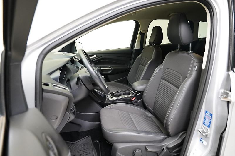 Ford Kuga - fotka 11 z 24