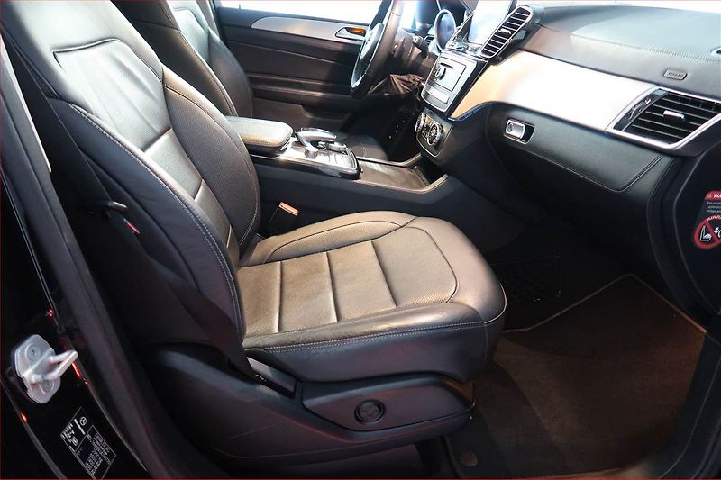 Mercedes-Benz GLE (2016) Avantgarde 350 d - fotka 9 z 19