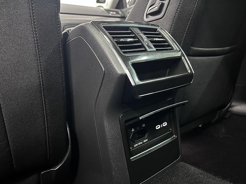 Škoda Superb 2.0 TSI 140 kW Style Servis - fotka 20 z 50