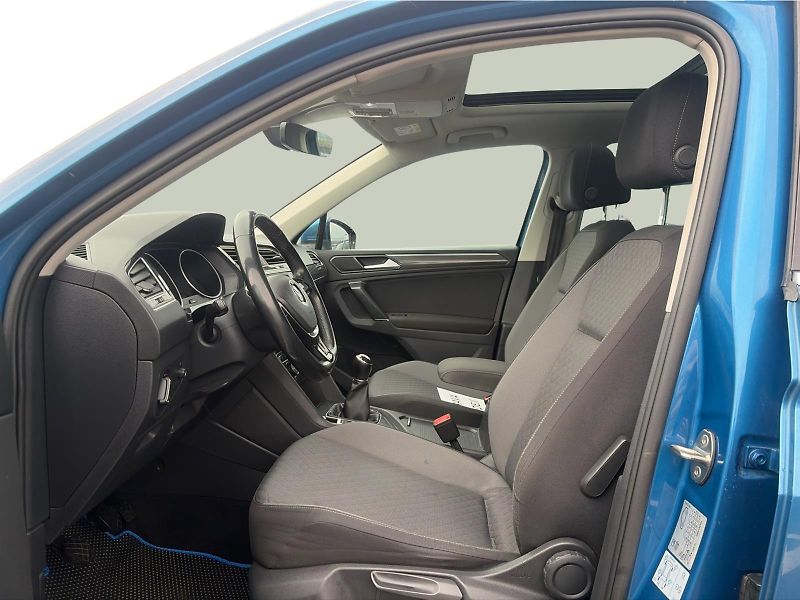 Volkswagen Tiguan 2,0 TDI 6G SCR - fotka 12 z 24