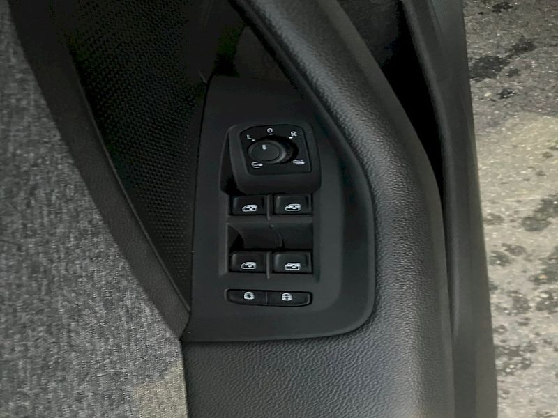 Škoda Superb (2024) COMBI SELEC TD 110/2.0 A7F - fotka 22 z 33