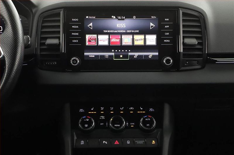 Škoda Karoq (2023) Sportline 1.5 TSI - fotka 12 z 18