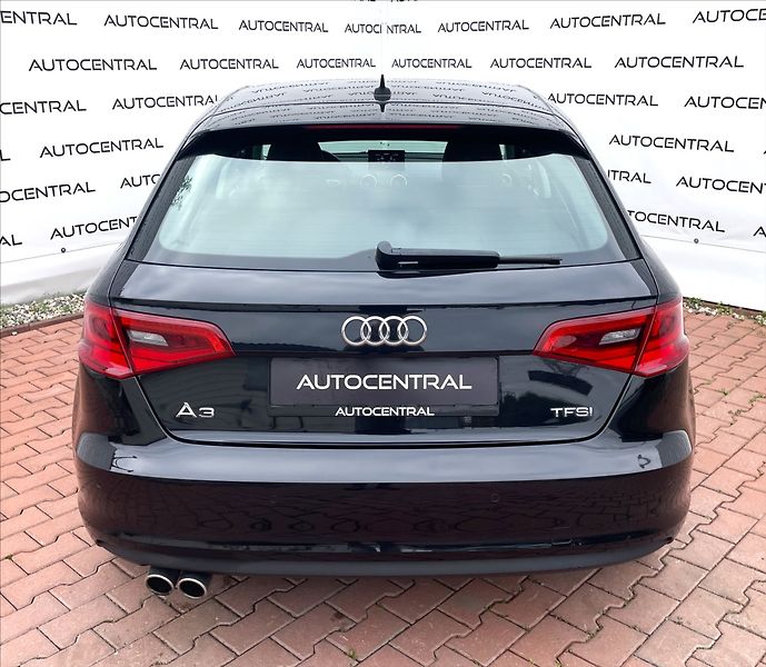 Audi A3 1,4 TFSI  S-line 90kw, Navi , - fotka 5 z 24