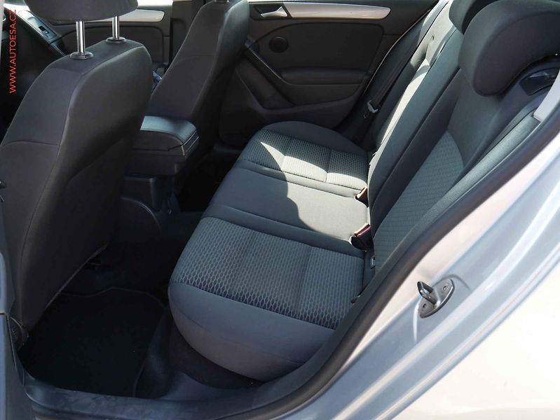 Volkswagen Golf (2012) 1.4 TSI Sport, AC, el. výbava - fotka 10 z 16