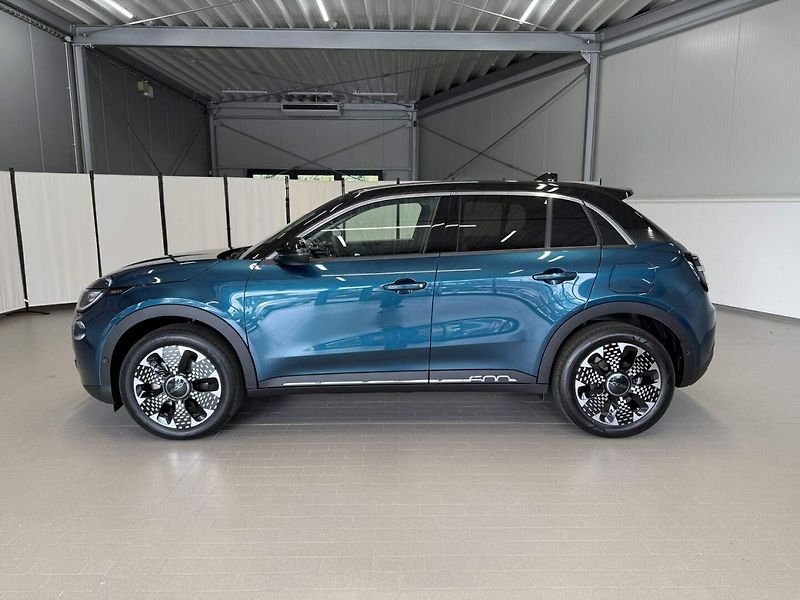Fiat 600 (2026) La Prima BEV 54kWh 156k - fotka 2 z 23