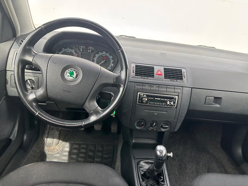Škoda Fabia 1.2 HTP / 47 kW - fotka 5 z 24