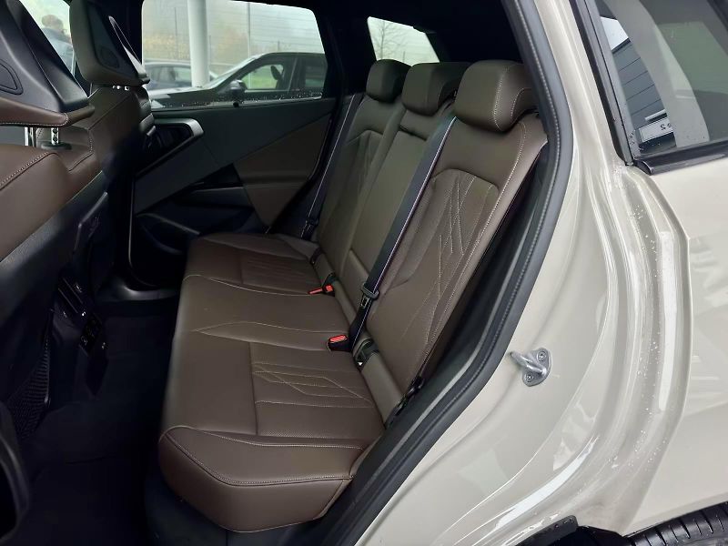 BMW X3 M50i H&K PANO PC 2.515.000 - fotka 8 z 13