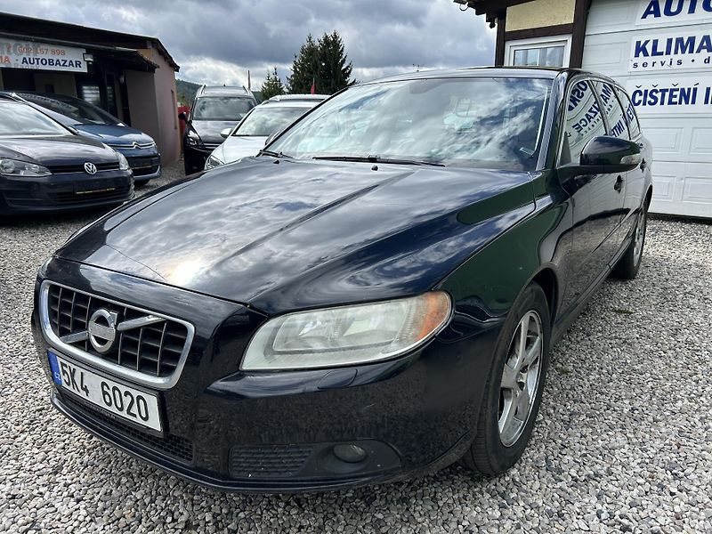 Volvo V70 (2010) D5 151 kw - fotka 2 z 17