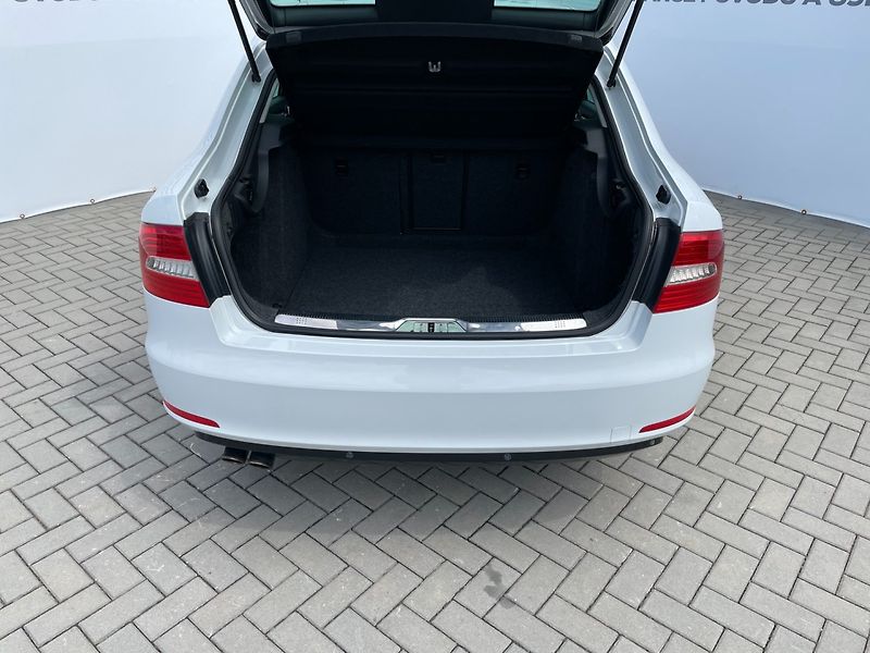 Škoda Superb (2015) 2.0 TDi 103kW! DSG! CZ! - fotka 11 z 27