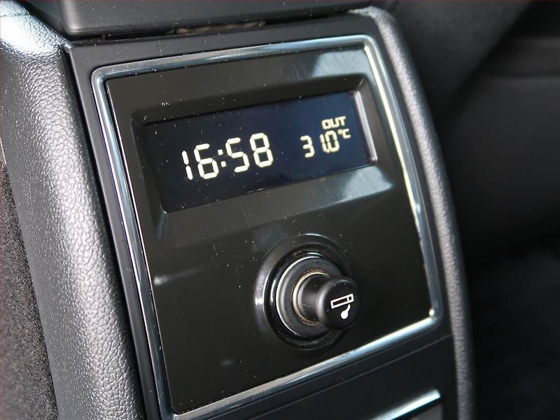 Škoda Superb (2014) Ambition 2.0 TDI, Navi - fotka 18 z 18