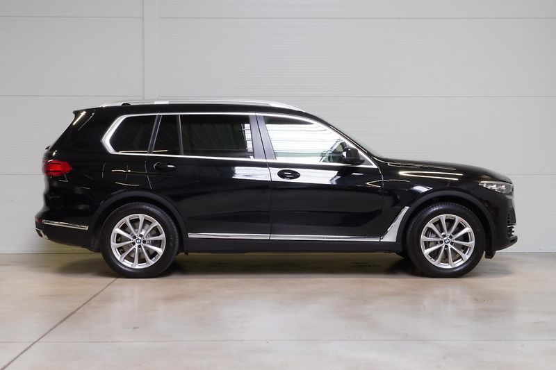 BMW X7 Xdrive40d,1MAJ,ČR,DPH,Tažné - fotka 4 z 45