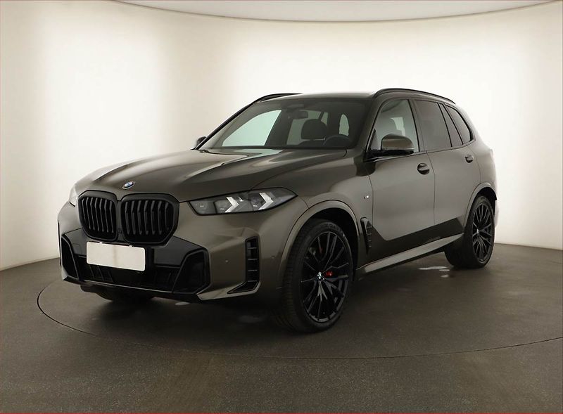 BMW X5 (2026) xDrive30d, M Paket - fotka 2 z 22