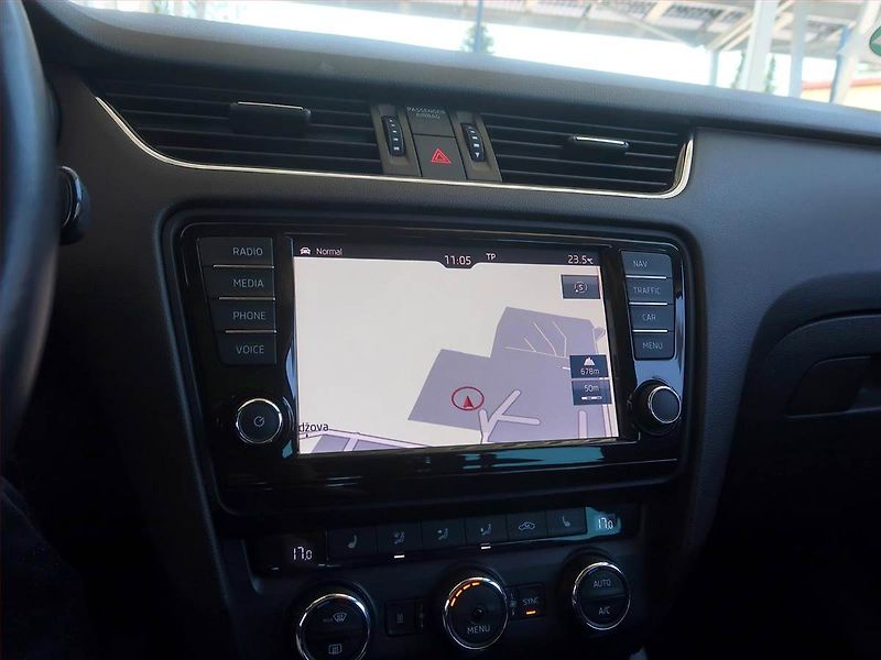 Škoda Octavia (2016) Laurin&Klement 2.0 TDI, 4X4 - fotka 13 z 18