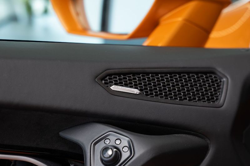 Lamborghini Huracán EVO coupé /LIFT/Sensonum/PPF - fotka 18 z 23