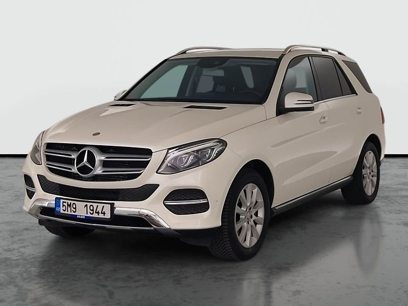 Mercedes-Benz GLE (2016) 350 d - fotka 2 z 24