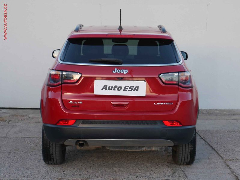 Jeep Compass (2019) 2.0 MJT 4x4, 2.maj,ČR, AT - fotka 5 z 16