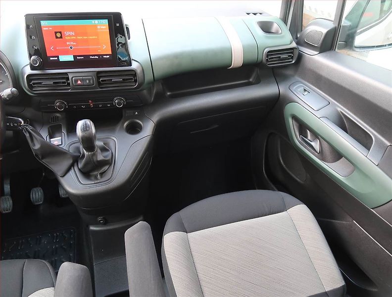 Citroën Berlingo (2019) Feel 1.5 BlueHDi, 5Míst, ČR - fotka 8 z 13