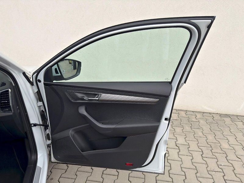 Škoda Karoq (2025) SEL TS 110/1.5 A7F - fotka 28 z 28