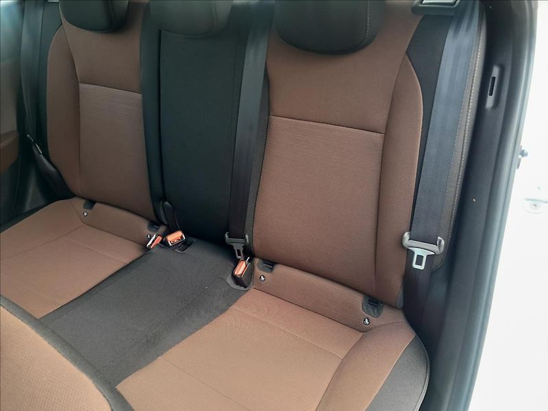 Hyundai i20 FC 1,2i 55kW - fotka 21 z 48