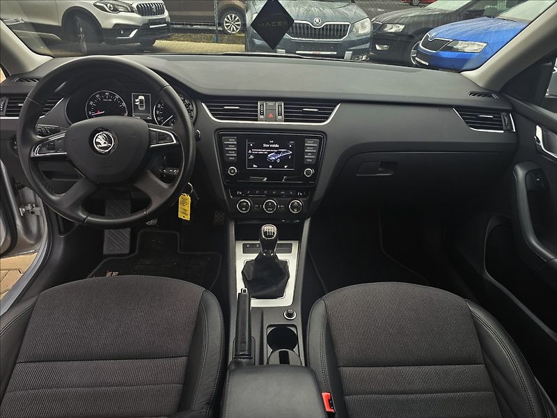 Škoda Octavia III 1,4TSi 103KW Elegance - fotka 24 z 44