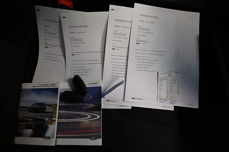 Ford S-MAX (2022) 2.0 TITANIUM Kamera Tažné 8 Ko - fotka 25 z 32