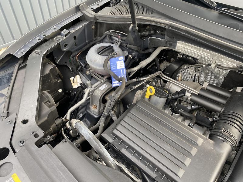 Volkswagen Tiguan 1.4 TSI 92kW - 1xMAJ.-ALU-PDC - fotka 41 z 41