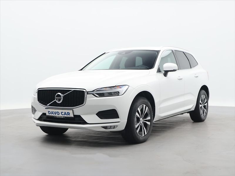 Volvo XC60 2,0 B4 145kW AWD Momentum CZ D - fotka 3 z 32