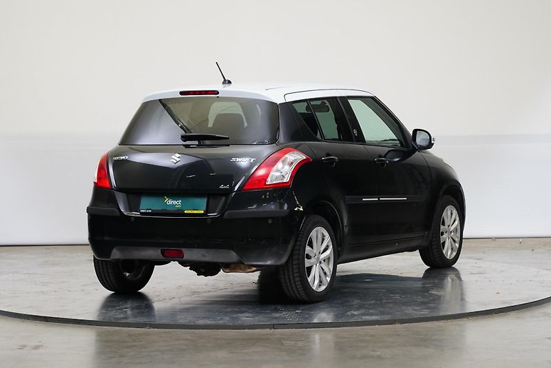 Suzuki Swift - fotka 2 z 27