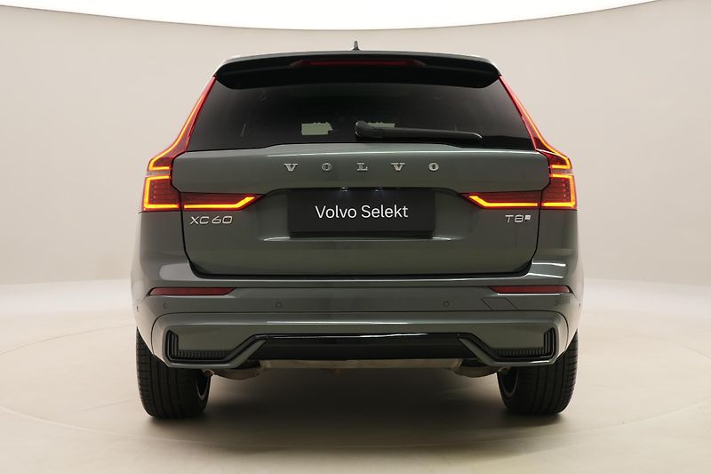 Volvo XC60 T8 AWD RECHARGE ULTRA DARK CZ - fotka 12 z 69