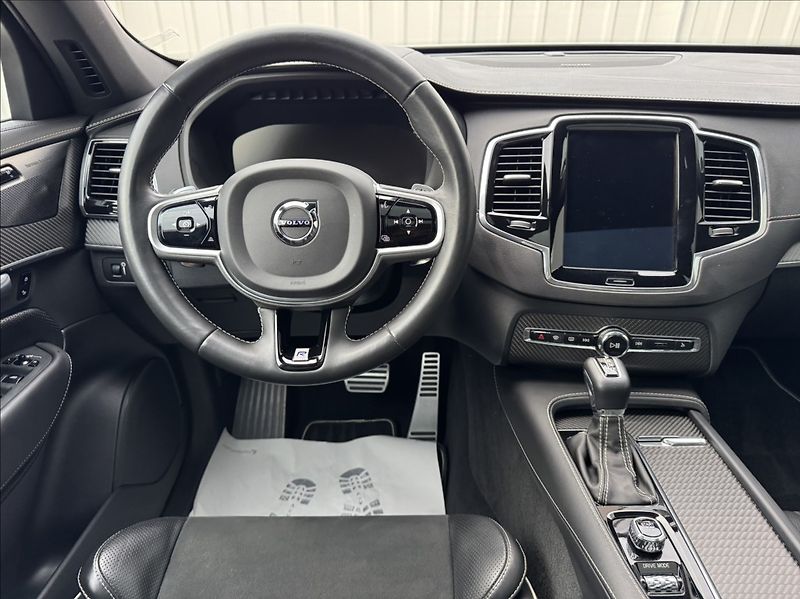 Volvo XC90 2,0 T6 AWD Drive-E 2.0L R-Desi - fotka 27 z 50