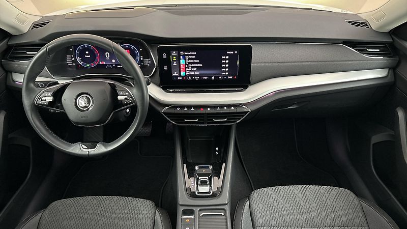 Škoda Octavia 2.0 TDI DSG Style - fotka 8 z 28