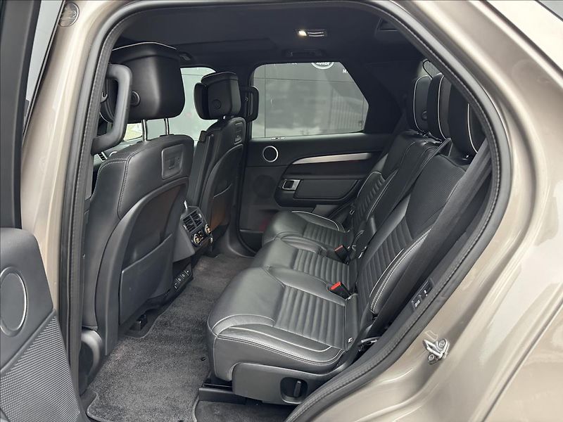 Land Rover Discovery 3,0 D300 R-DYNAMIC HSE ČR DPH - fotka 12 z 29