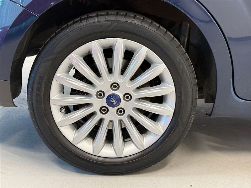 Ford S-MAX 1,6 EcoBoost 118kw TITANIUM - fotka 11 z 18