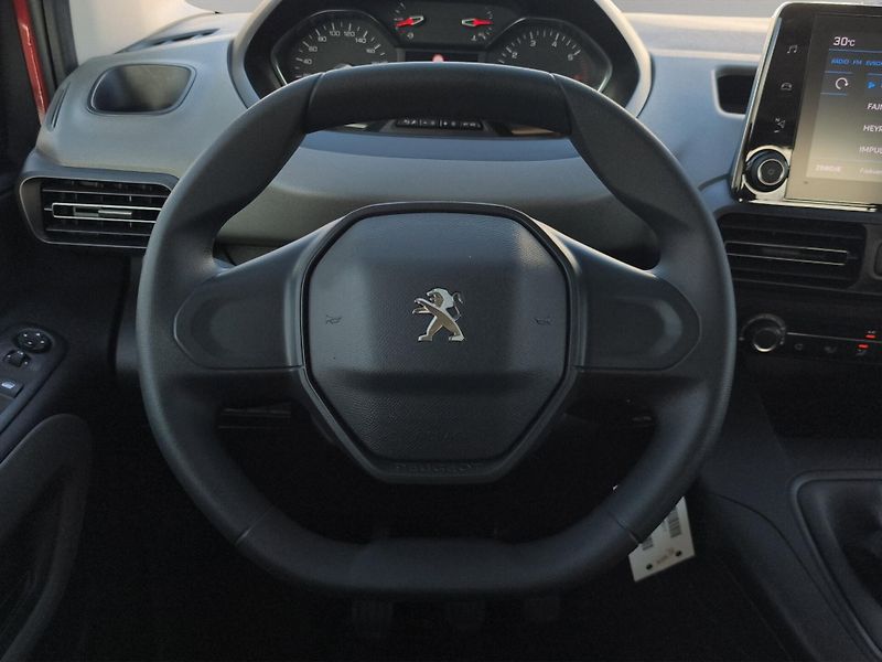 Peugeot Rifter (2019) ACTIVE 1.2 PureTech 81kW, ČR, - fotka 10 z 24
