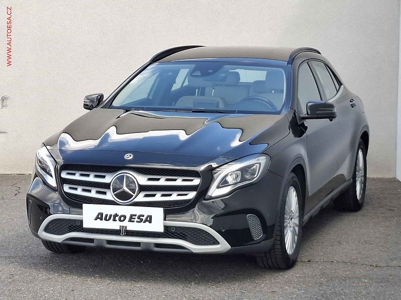 Mercedes-Benz GLA (2018) 2.0i 4Mat, ČR, AT, ACC, LED - fotka 3 z 26