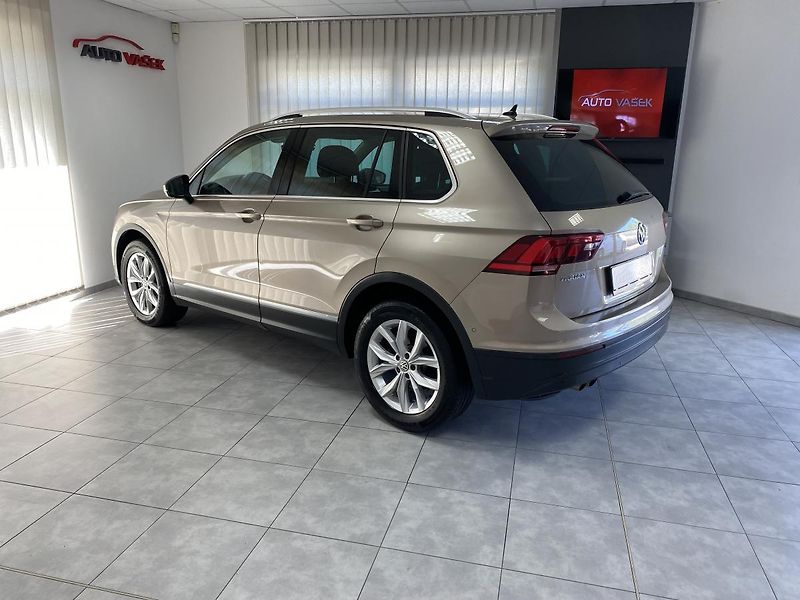 Volkswagen Tiguan 2.0 TSi 4x4 DSG REZERVACE  - fotka 11 z 37