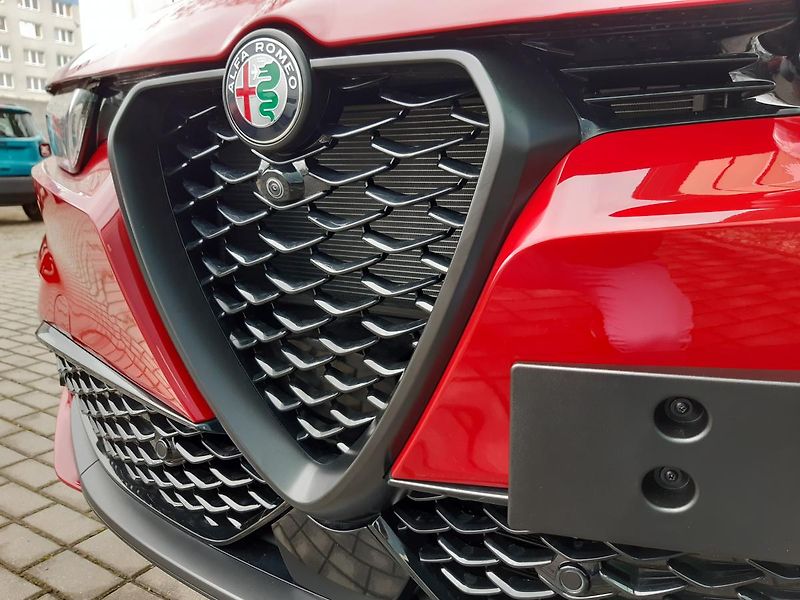 Alfa Romeo Tonale (2023) 1,3 PHEV 280 PS  Veloce - fotka 16 z 48
