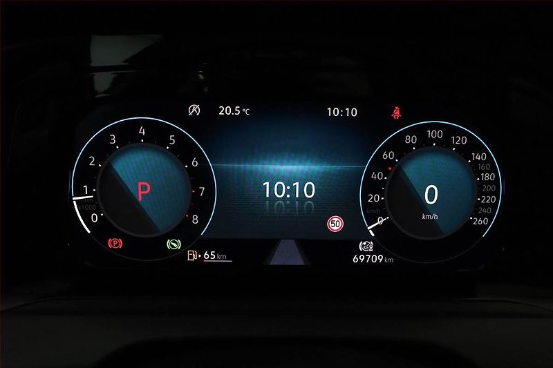 Volkswagen Golf (2023) Style 1.5 TSI - fotka 8 z 18